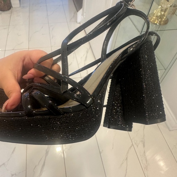 Guess heels - Picture 3 of 5